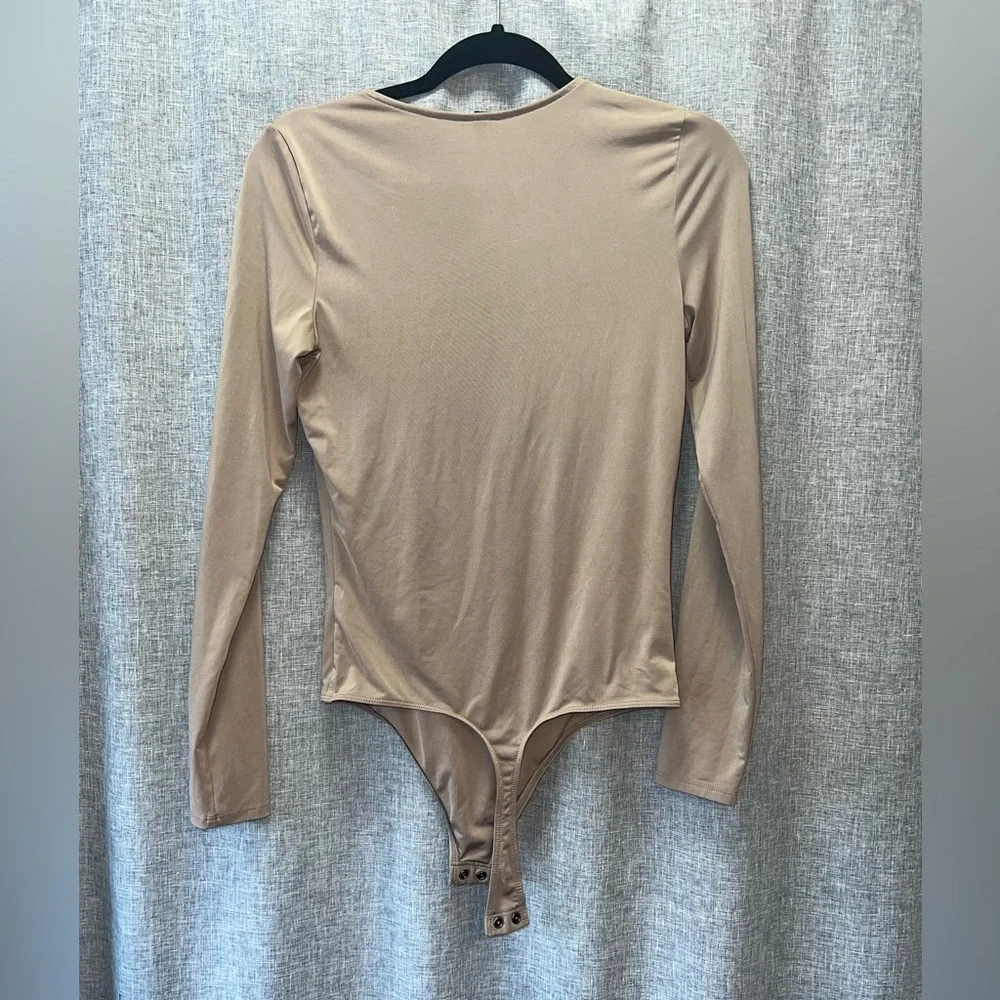 Women's Express Body Contour Bodysuit Medium - Picture 4 of 4